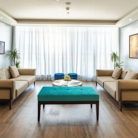 Radisson Blu Hotel, Jeddah Corniche Eksteriør billede A living room