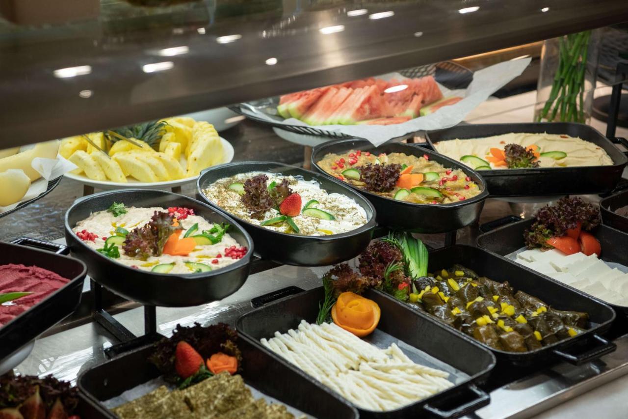 Radisson Blu Hotel, Jeddah Corniche Eksteriør billede Meze