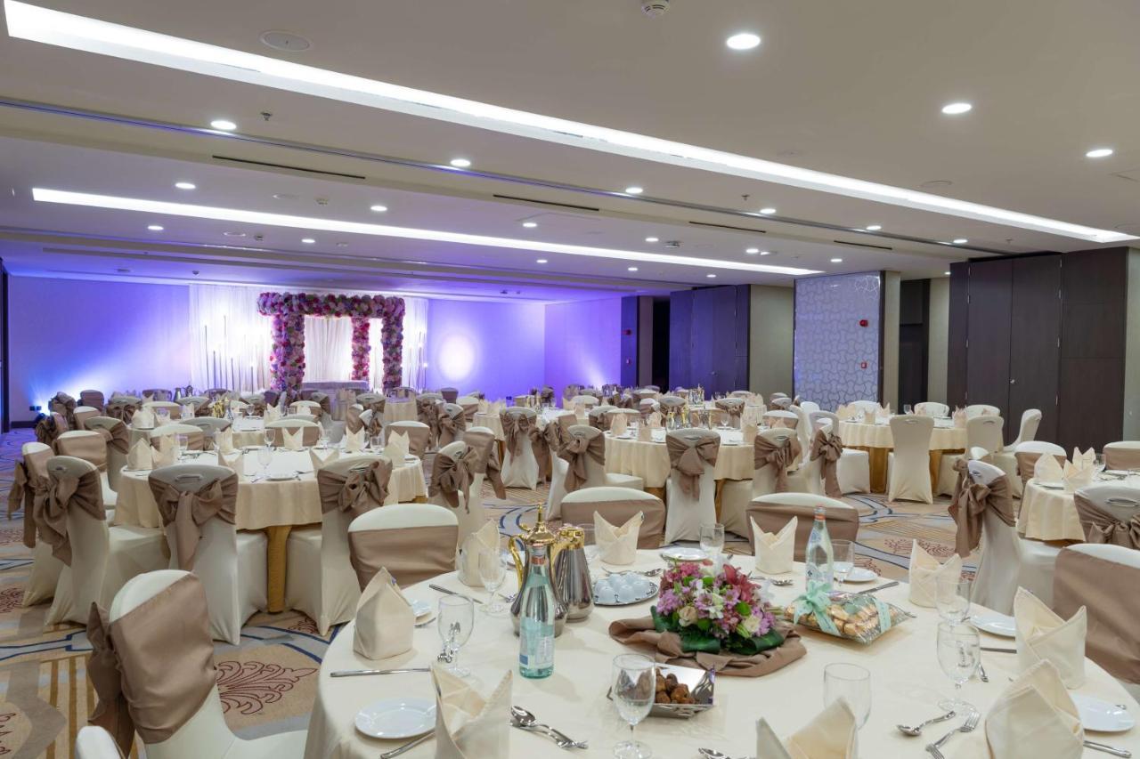 Radisson Blu Hotel, Jeddah Corniche Eksteriør billede The Grand Ballroom