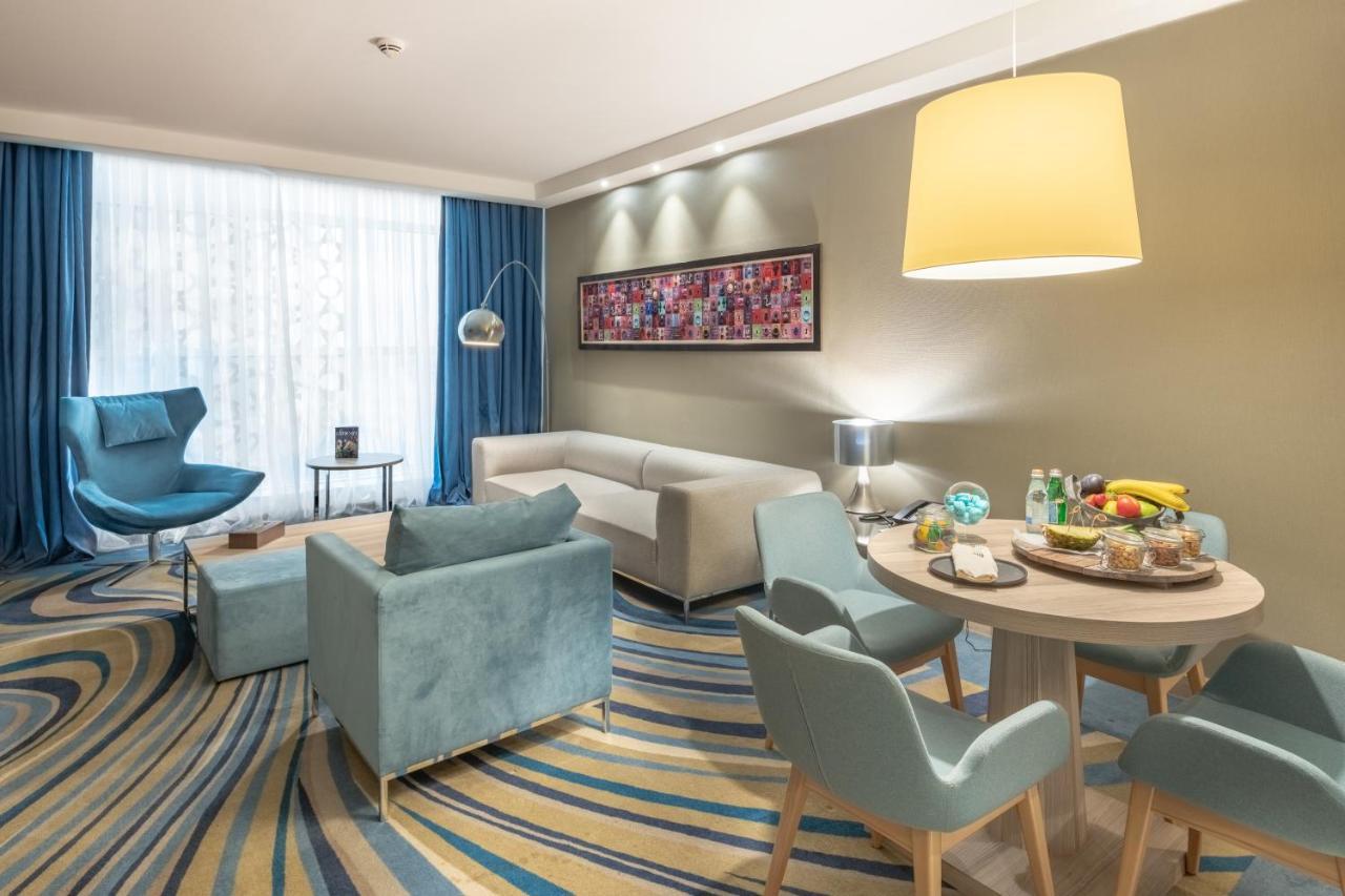 Radisson Blu Hotel, Jeddah Corniche Eksteriør billede Suite