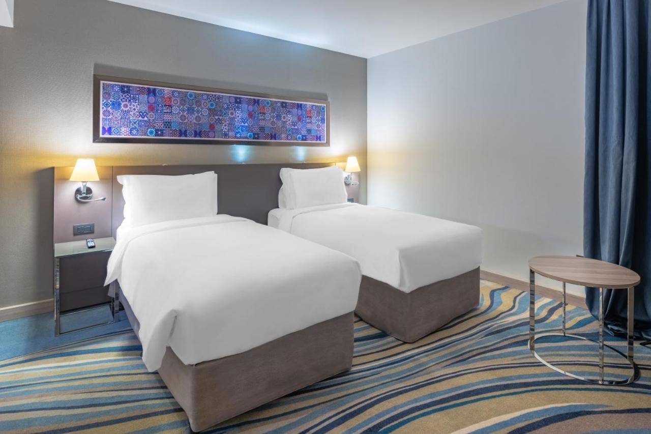 Radisson Blu Hotel, Jeddah Corniche Eksteriør billede A room at the hotel